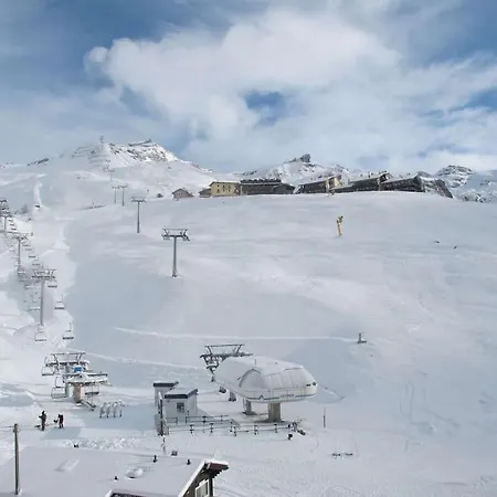 Casa Lumira Luxury Ski-in Ski-out Апартаменты Брей-Червиния